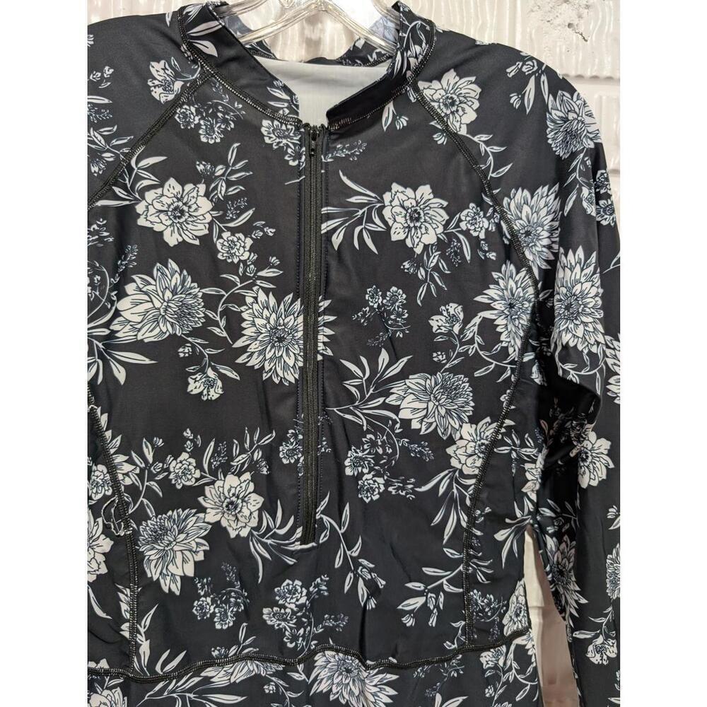 Black White Floral Long Sleeve Zip Front Swim Suit SZ XXL - Picture 3 of 7